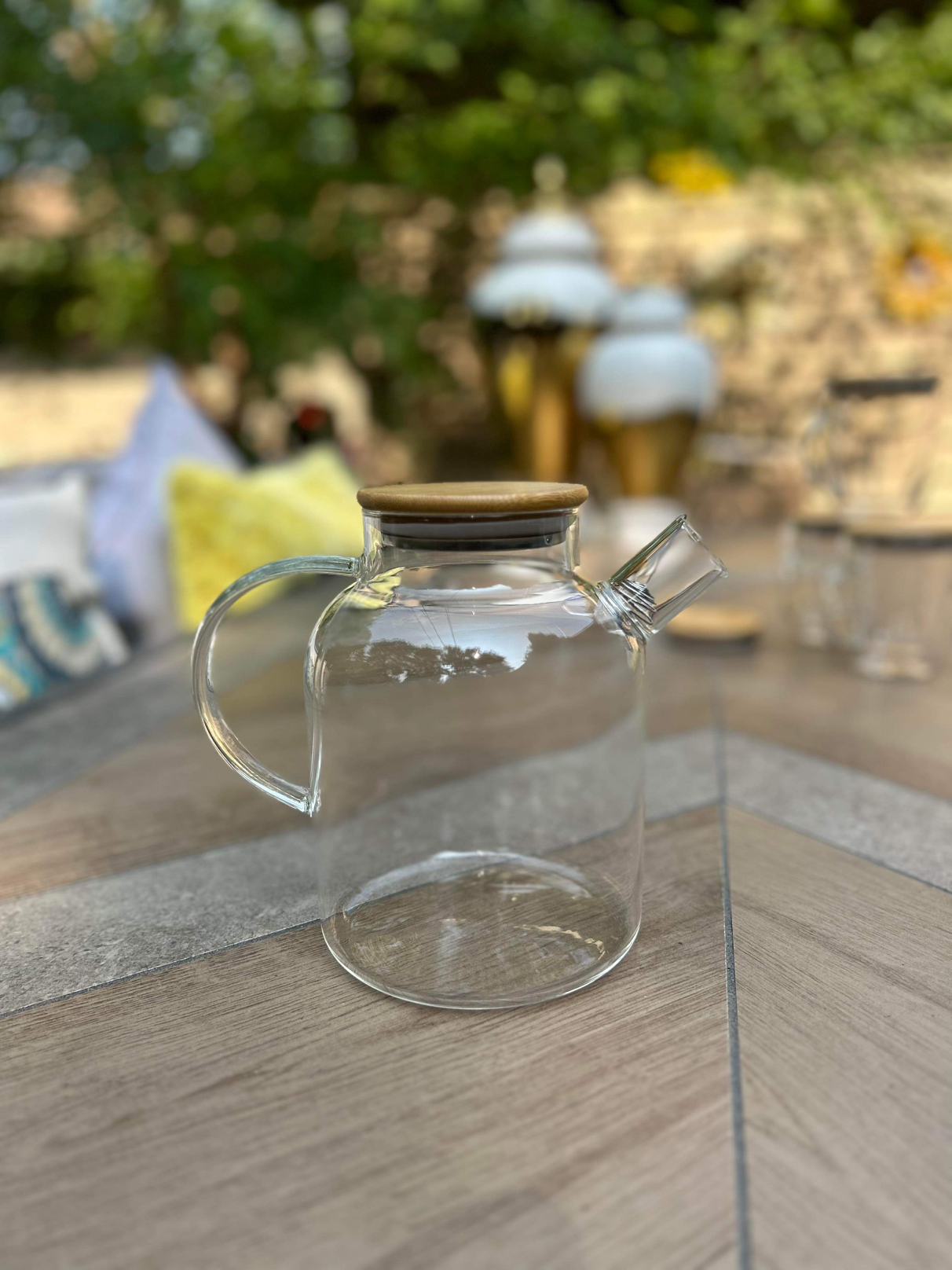 60oz. WHOLE LOTTA Glass Teapot With Lid and Strainer