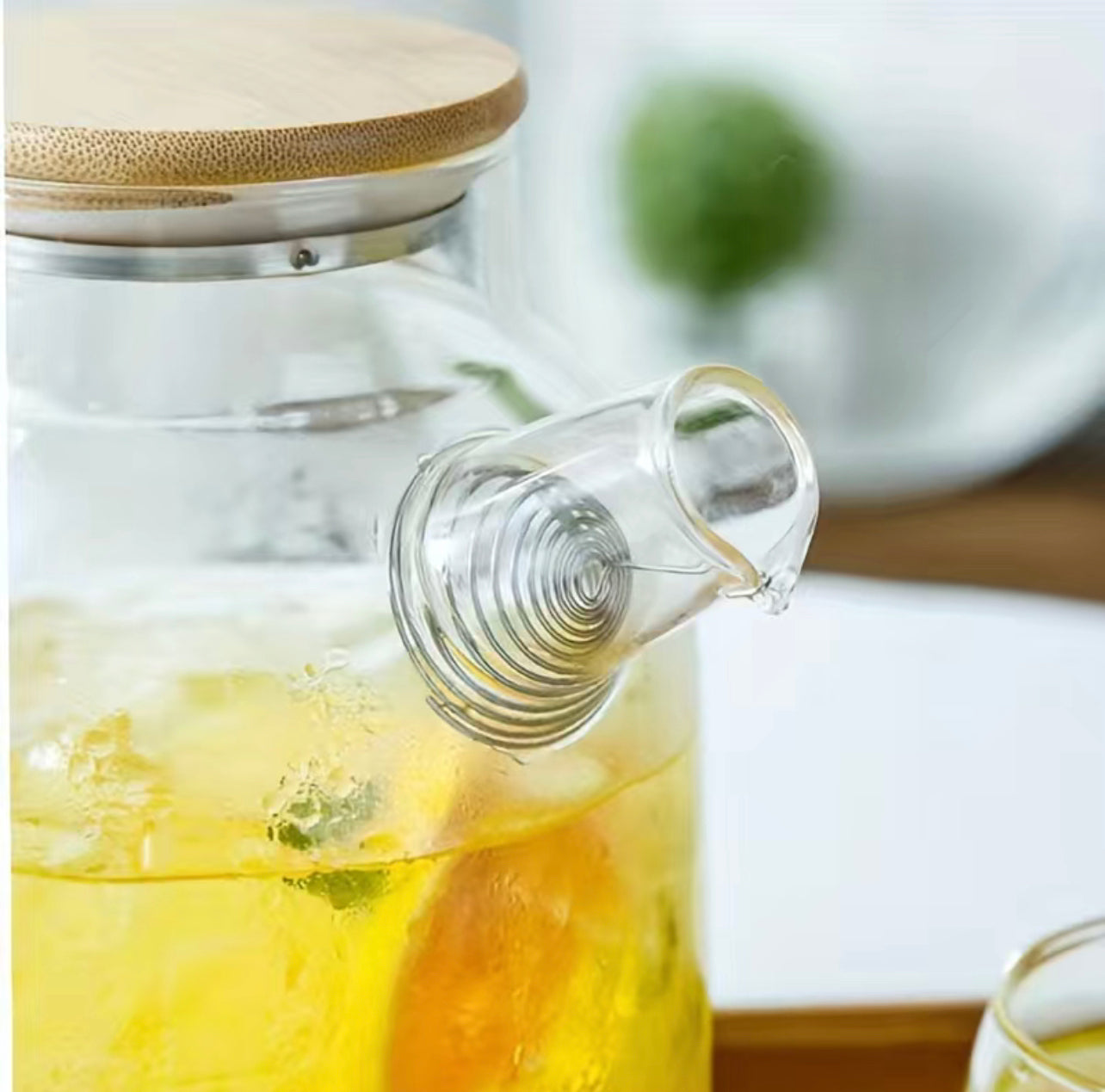 60oz. WHOLE LOTTA Glass Teapot With Lid and Strainer
