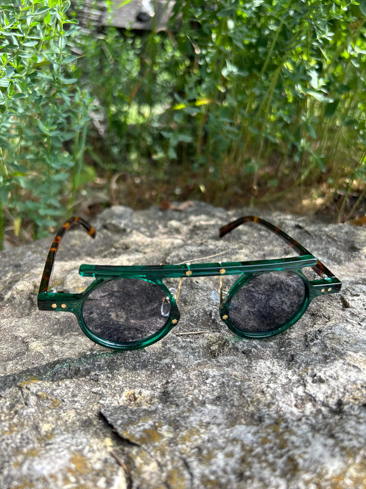 Looking Glass Vintage Sunglasses Retro-Vintage Sunglasses | Yesglasses main image 4